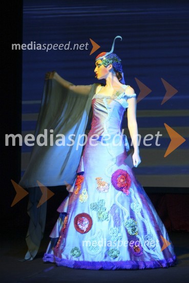 Nastop skupine SerpentesBerlitz, jezikovna šola, 130 let