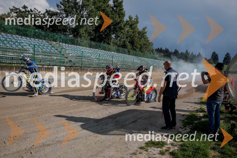 Zadnji uradni trening speedway na stadionu v športnem parku Ilirija