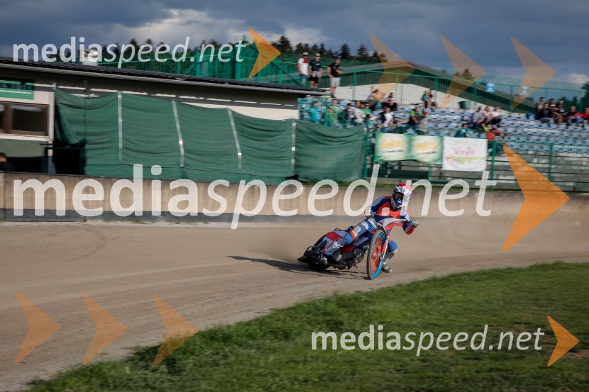 Zadnji uradni trening speedway na stadionu v športnem parku Ilirija