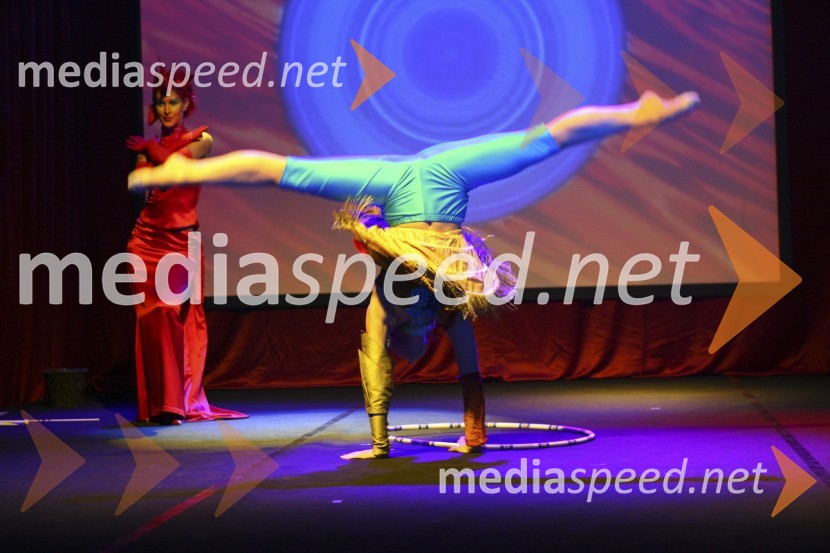 Nastop skupine SerpentesBerlitz, jezikovna šola, 130 let