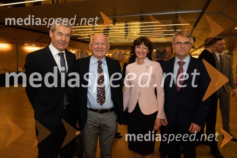  Stojan Petrič, predsednik uprave družbe FMR;  Janez 	 Kocijančič, nekdanji predsednik OKS ; prof. dr. Maja Makovec Brenčič, nekdanja ministrica za izobraževanje, znanost in šport;  Aleksander  Zalaznik, generalni direktor Danfoss Trata, predsednik Združenja ManagerUmrl je dolgoletni predsednik OKS-ja Janez Kocijančič