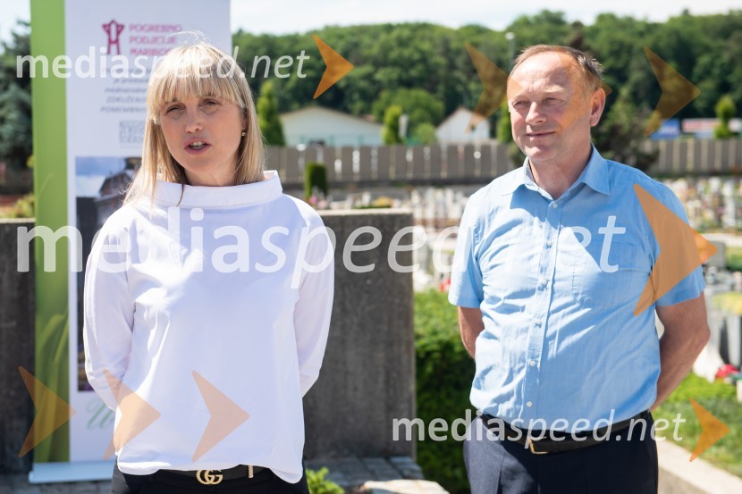 mag. Lidija Pliberšek, direktorica Pogrebnega podjetje Maribor d.d. in predsednica ASCE;  Stane Kocutar, mestni viničar, skrbnik Stare trte, novinar Radia Maribor, zgodovinarZasaditev potomke stare trte na pobreškem pokopališču