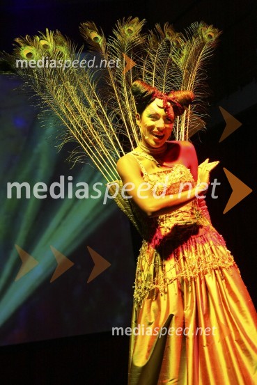 Nastop skupine SerpentesBerlitz, jezikovna šola, 130 let