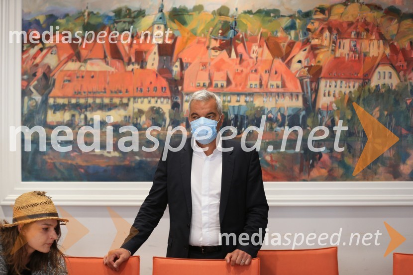  Aleksander Saša Arsenovič, župan, Mestna občina MariborMestna občina Maribor predstavila rezultate boja proti COVID 19