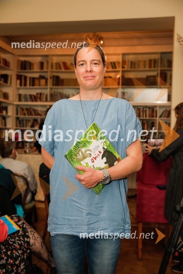  Gaja Kos,  slovenska kritičarka, publicistka, urednicaNagrada Desetnica v roke Jani Bauer