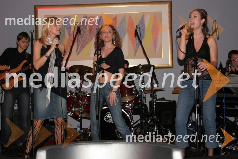 Katarina Habe, Petra Grkman in Sanja Mlinar, KatrinasKatrinas, promocija CD-ja Na prepihu sanj