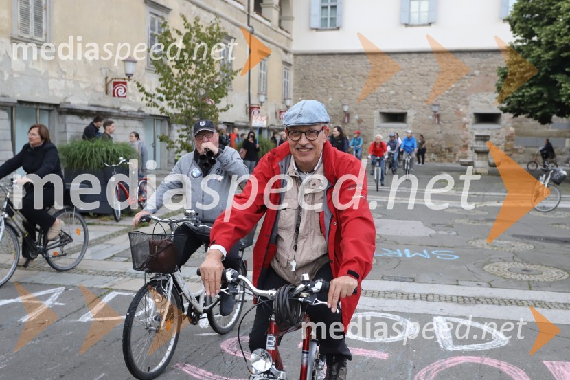  Miha Kacafura, fotografPetkovi protesti v Mariboru