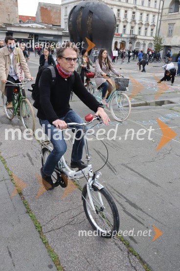  Boris Krabonja, humanitarec in UP-ornikPetkovi protesti v Mariboru