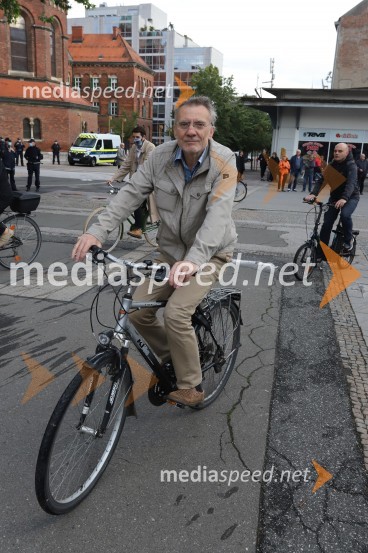 prof. dr.  Danijel Rebolj, profesor, nekdanji rektor, Univerza v MariboruPetkovi protesti v Mariboru