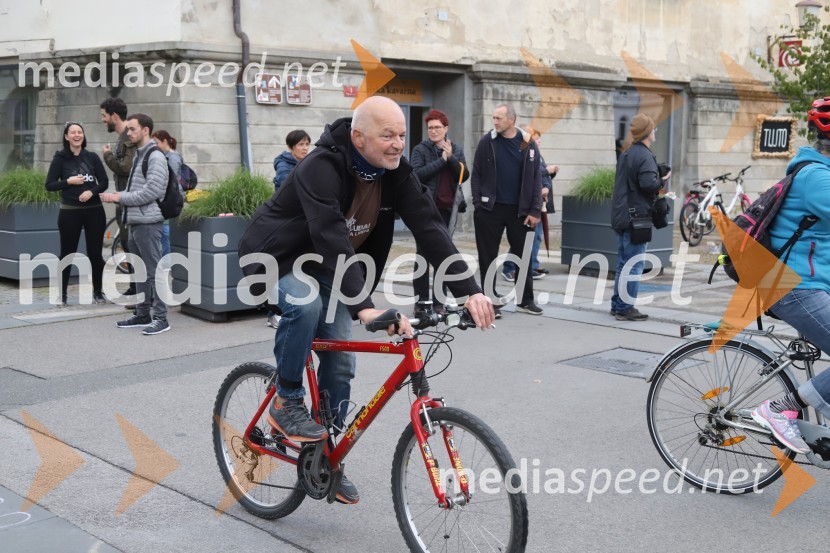  Marko Vezovišek, režiserPetkovi protesti v Mariboru