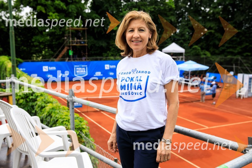  Mima  Jaušovec, nekdanja slovenska tenisačicaBlaž Rola in Bor Artnak, zmagovalca pokala Mime Jaušovec