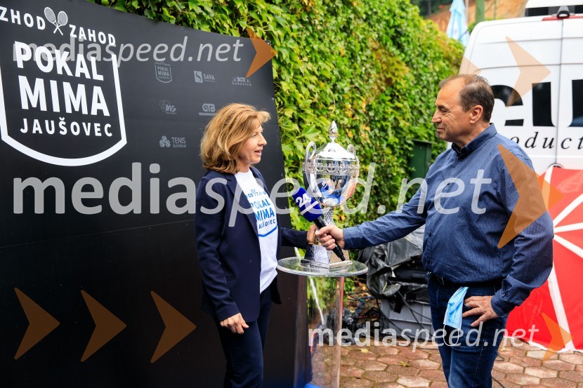  Mima  Jaušovec, nekdanja slovenska tenisačicaBlaž Rola in Bor Artnak, zmagovalca pokala Mime Jaušovec