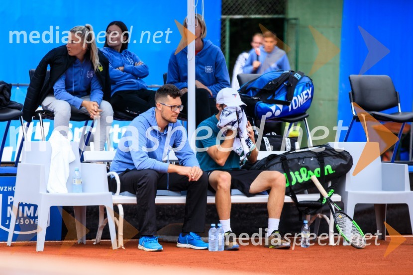  Miha Mlakar, kapetan zahoda;  Tom Kočevar Dešman, teniški igralecBlaž Rola in Bor Artnak, zmagovalca pokala Mime Jaušovec