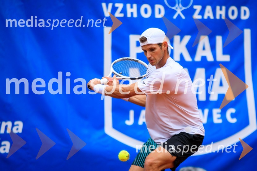  Blaž  Rola, teniški igralecBlaž Rola in Bor Artnak, zmagovalca pokala Mime Jaušovec