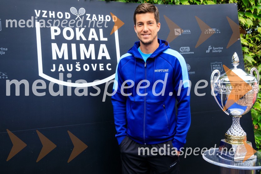 Aljaž Bedene, tenisačBlaž Rola in Bor Artnak, zmagovalca pokala Mime Jaušovec