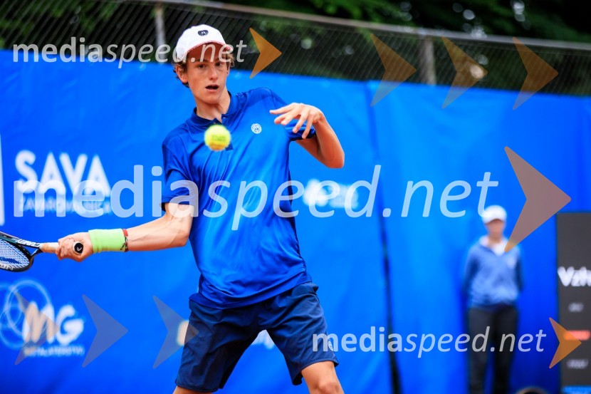  Bor Artnak, teniški igralecBlaž Rola in Bor Artnak, zmagovalca pokala Mime Jaušovec