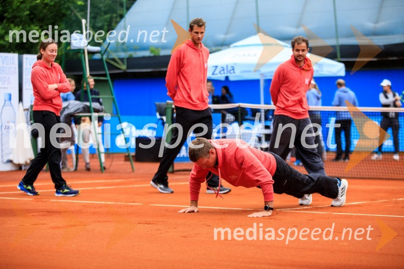 Tamara  Zidanšek, teniška igralka;  Blaž  Rola, teniški igralec;  Robi  Cokan, kapetan vzhoda;  Nik  Razboršek, teniški igralecBlaž Rola in Bor Artnak, zmagovalca pokala Mime Jaušovec