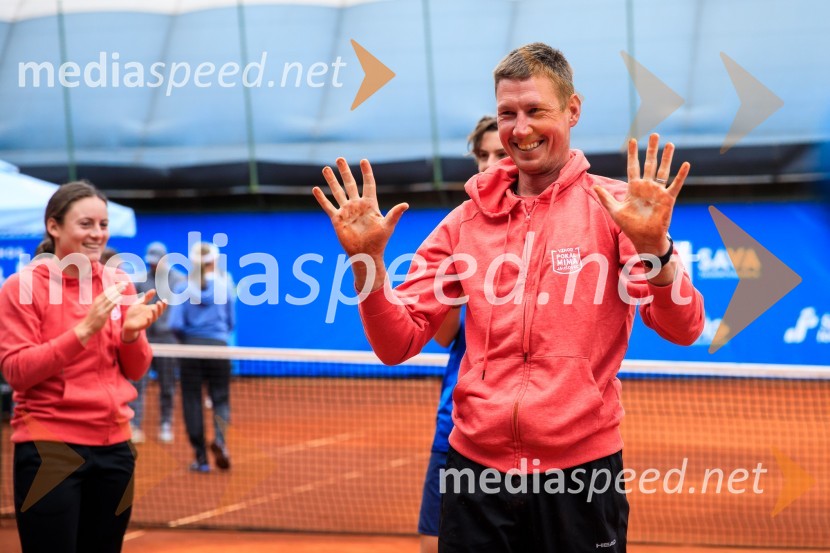  Tamara  Zidanšek, teniška igralka;  Robi  Cokan, kapetan vzhodaBlaž Rola in Bor Artnak, zmagovalca pokala Mime Jaušovec