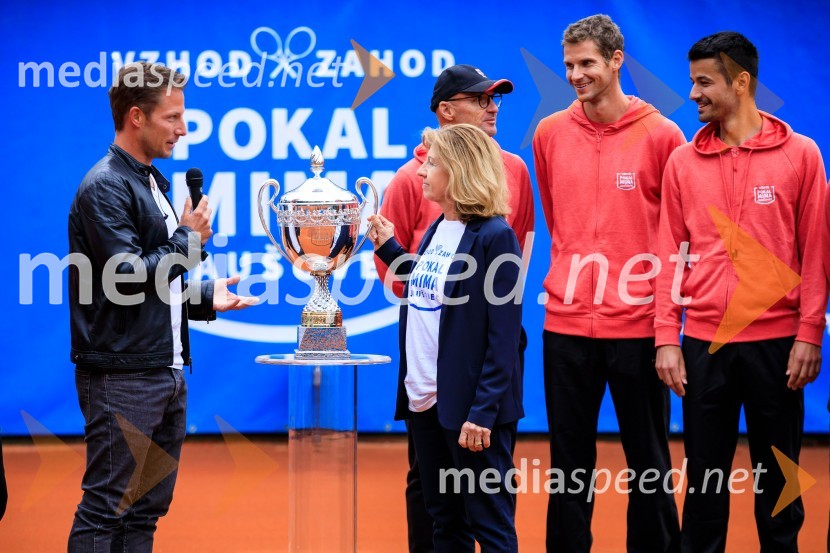  ... ;  Mima  Jaušovec, nekdanja slovenska tenisačica;  Blaž  Rola, teniški igralec;  Mike Urbanija, teniški igralecBlaž Rola in Bor Artnak, zmagovalca pokala Mime Jaušovec