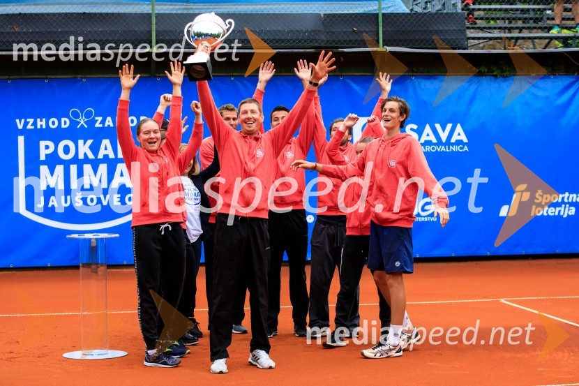  Živa Falkner, teniška igralka;  Robi  Cokan, kapetan vzhoda;  Bor Artnak, teniški igralecBlaž Rola in Bor Artnak, zmagovalca pokala Mime Jaušovec
