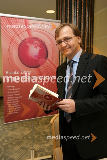 Branko Žibret, partner A.T. Kearney in avtor knjige Strateška nabavaPredstavitev knjige Branka Žibreta: Strateška nabava in okrogla miza: Kako kupiti ceneje in več znanja