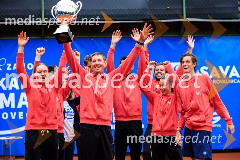  Živa Falkner, teniška igralka;  Robi  Cokan, kapetan vzhoda;  Nik  Razboršek, teniški igralec;  Pia Čuk, teniška igralka;  Bor Artnak, teniški igralecBlaž Rola in Bor Artnak, zmagovalca pokala Mime Jaušovec