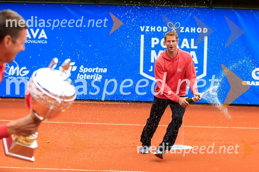  Blaž  Rola, teniški igralecBlaž Rola in Bor Artnak, zmagovalca pokala Mime Jaušovec