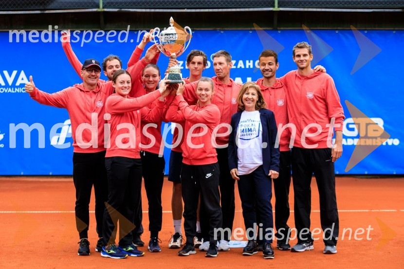  ... ;  Nik  Razboršek, teniški igralec;  Tamara  Zidanšek, teniška igralka;  Živa Falkner, teniška igralka;  Bor Artnak, teniški igralec;  Pia Čuk, teniška igralka;  Robi  Cokan, kapetan vzhoda;  Mima  Jaušovec, nekdanja slovenska tenisačica;  Mike Urbanija, teniški igralec;  Blaž  Rola, teniški igralecBlaž Rola in Bor Artnak, zmagovalca pokala Mime Jaušovec