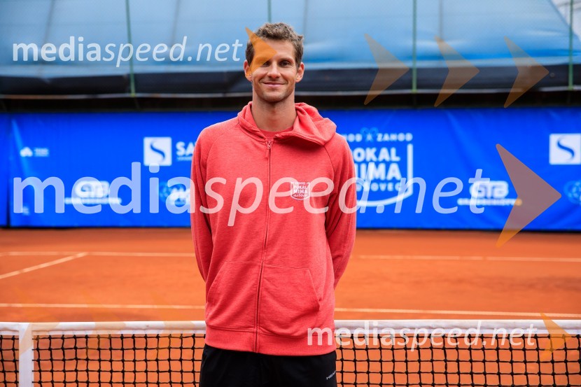  Blaž  Rola, teniški igralecBlaž Rola in Bor Artnak, zmagovalca pokala Mime Jaušovec