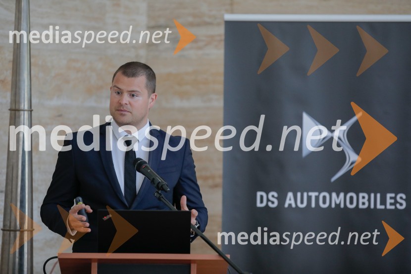  Rok Marolt, produktni vodja znamke Citroen in DS SlovenijaPredstavitev DS7 Crossback in DS3 Crossback