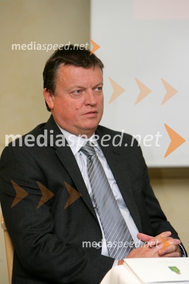 Boško Šrot, direktor Pivovarne LaškoPredstavitev knjige Branka Žibreta: Strateška nabava in okrogla miza: Kako kupiti ceneje in več znanja