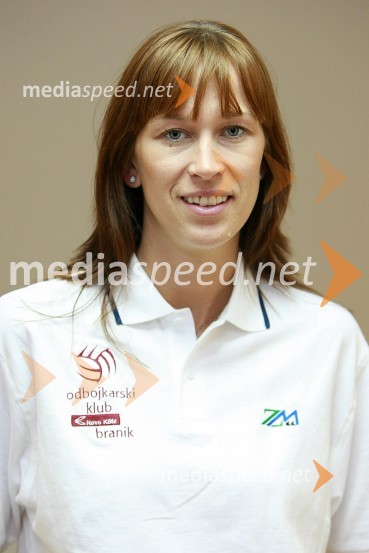 Sonja Borovinšek, igralka ženskega odbojkarskega kluba NKBM BranikOdbojkarski klub NKBM Branik, sezona 2008/2009