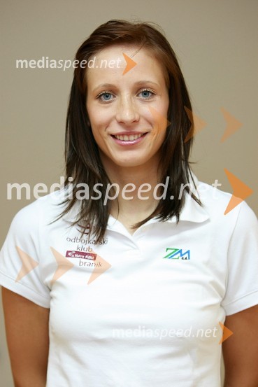 Tamara Borko, igralka ženskega odbojkarskega kluba NKBM BranikOdbojkarski klub NKBM Branik, sezona 2008/2009