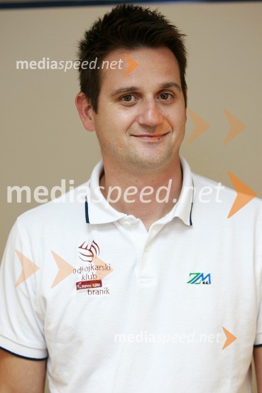 Sebastijan Zorenč, pomočnik trenerja ženskega odbojkarskega kluba NKBM BranikOdbojkarski klub NKBM Branik, sezona 2008/2009