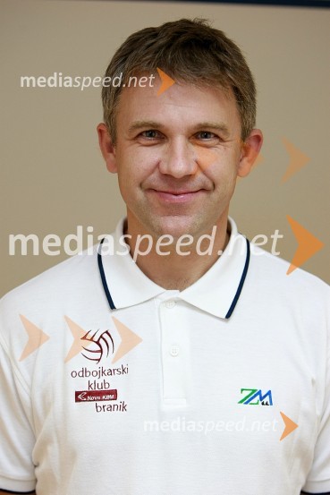 Bruno Najdič, trener ženskega odbojkarskega kluba NKBM Branik
Odbojkarski klub NKBM Branik, sezona 2008/2009