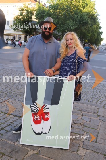  Marko Matjaž, frizer;  Mojca  KranjcProtest v Mariboru