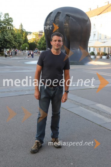  Gregor Pratneker, slikarProtest v Mariboru