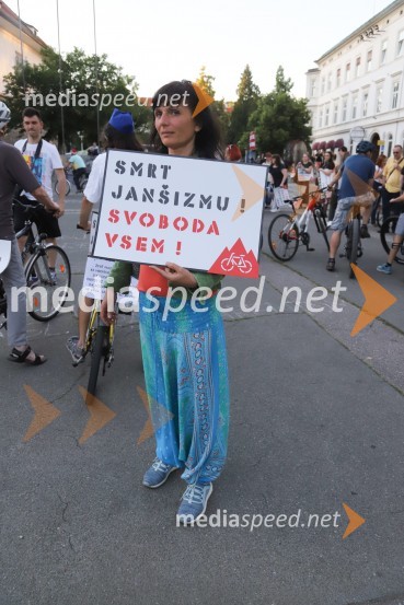  Mirjana Šajinović, igralkaProtest v Mariboru