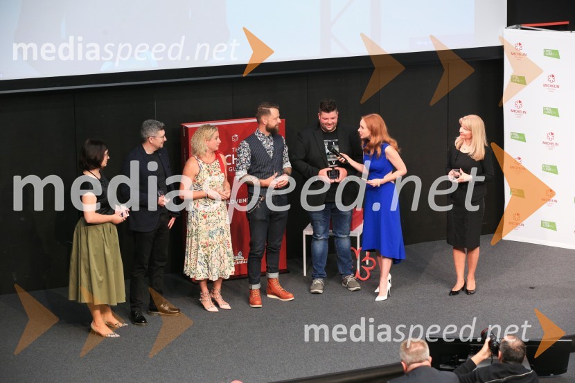  Ksenija Krajšek Mahorčič, kuharska mojstrica, Mahorčič;  Uroš Gorjanc, predstavnik podjetja Domina Activa d.o.o.;  Ana Roš Stojan, kuharska mojstrica in najboljša chefinja na svetu po izboru akademije The World's 50 Best Restaurants ter direktorica Hiše Franko;  Bine Volčič, kuharski mojster;  Luka Košir, gostišče Grič;  Mojca Mavec, voditeljica; mag. Maja Pak Olaj, direktorica, Slovenska turistična organizacijaRazglasitev Michelinovih zvezdic v Sloveniji