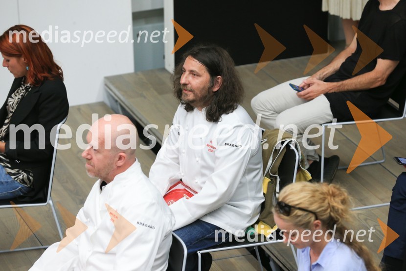  Uroš Fakuč, kuharski mojster, Dam;  Gregor Vračko, kuharski mojster, Hiša DenkRazglasitev Michelinovih zvezdic v Sloveniji