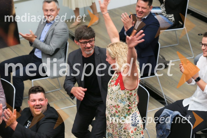  Valter Kramar, Hiša Franko;  Ana Roš Stojan, kuharska mojstrica in najboljša chefinja na svetu po izboru akademije The World's 50 Best Restaurants ter direktorica Hiše FrankoRazglasitev Michelinovih zvezdic v Sloveniji