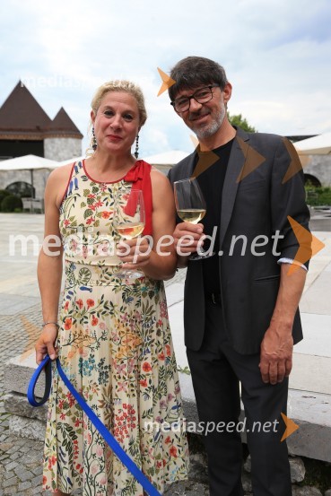  Ana Roš Stojan, kuharska mojstrica in najboljša chefinja na svetu po izboru akademije The World's 50 Best Restaurants ter direktorica Hiše Franko;  Valter Kramar, Hiša FrankoRazglasitev Michelinovih zvezdic v Sloveniji