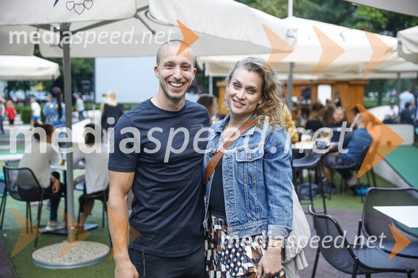  Filip Kržišnik, F&B Acrobatics;  Nina Ogrin, plesalkaGeneracija ples, premiera kratkega filma