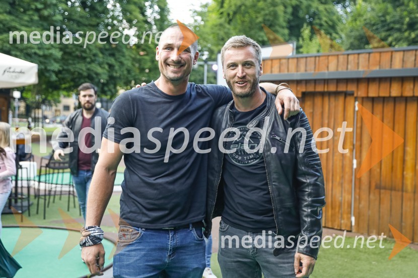  Miha Krušič, koreograf, plesalec;  Denis Avdić, voditeljGeneracija ples, premiera kratkega filma