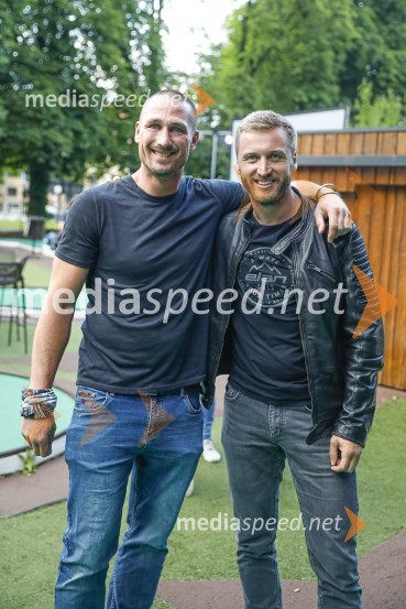  Miha Krušič, koreograf, plesalec;  Denis Avdić, voditeljGeneracija ples, premiera kratkega filma