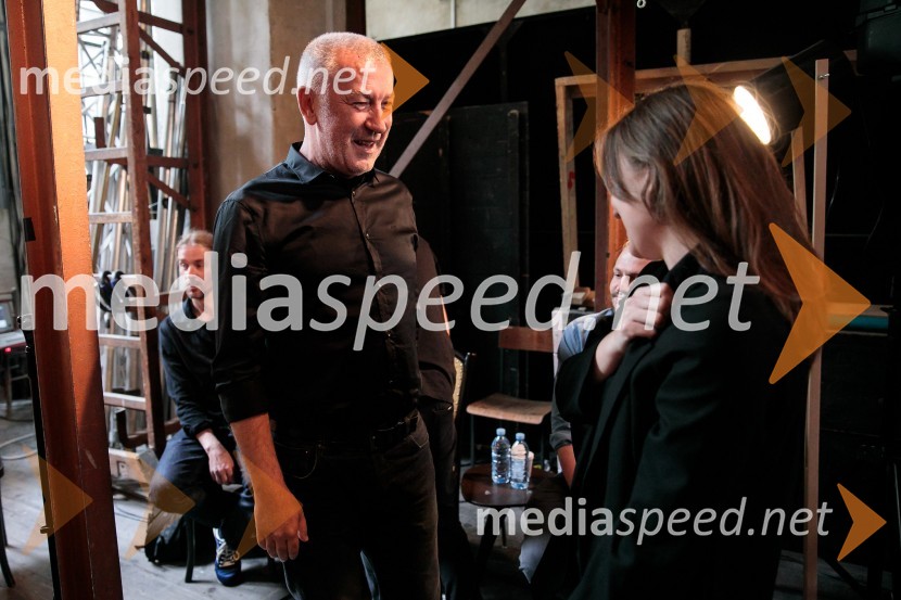  Ivica Buljan, režiser;  ... Novinarska konferenca ob razgrnitvi programa 54. festivala BITEF in podelitvi festivalskih nagrad