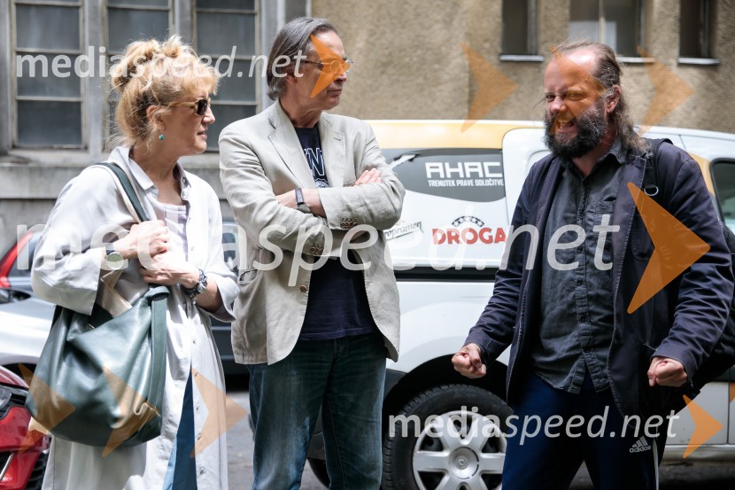  Barbara Hieng Samobor, direktorica in umetniška vodja MGL;   Igor  Samobor, igralec, ravnatelj SNG Drama Ljubljana;  Sebastijan  Horvat, režiserNovinarska konferenca ob razgrnitvi programa 54. festivala BITEF in podelitvi festivalskih nagrad