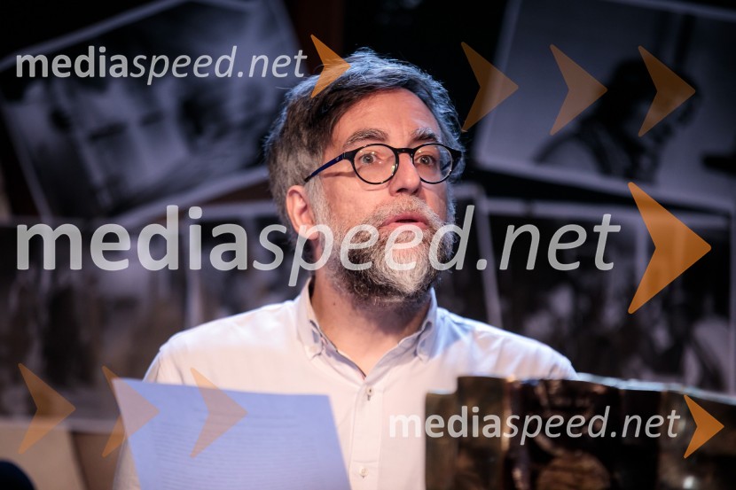  Ivan  Medenica, gledališki kritik, umetniški direktor festivala BITEFNovinarska konferenca ob razgrnitvi programa 54. festivala BITEF in podelitvi festivalskih nagrad