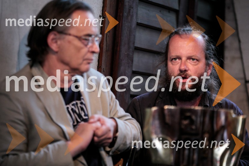   Igor  Samobor, igralec, ravnatelj SNG Drama Ljubljana;  Sebastijan  Horvat, režiserNovinarska konferenca ob razgrnitvi programa 54. festivala BITEF in podelitvi festivalskih nagrad