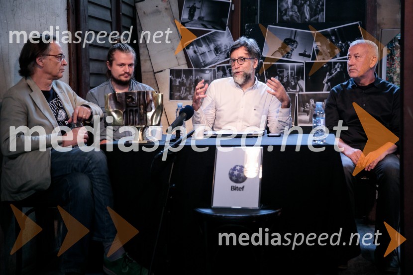  Igor  Samobor, igralec, ravnatelj SNG Drama Ljubljana;  Žiga  Divjak, režiser;  Ivan  Medenica, gledališki kritik, umetniški direktor festivala BITEF;  Ivica Buljan, režiserNovinarska konferenca ob razgrnitvi programa 54. festivala BITEF in podelitvi festivalskih nagrad